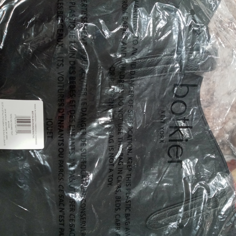 Botkier New York Trigger Backpack - Picture 10 of 10